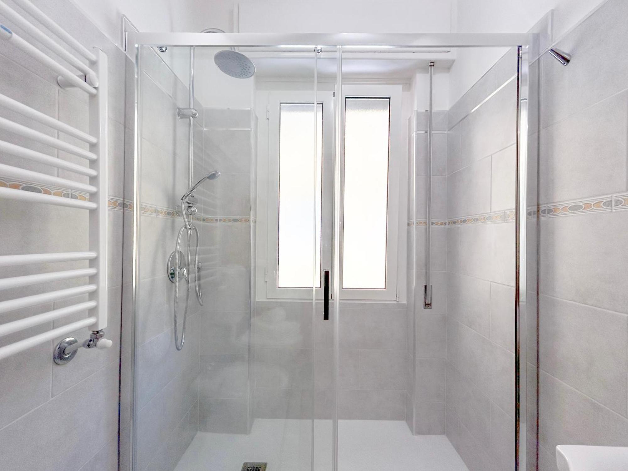 Apartamento Elegant House - Centro - 400Mt Dal Mare Ventimiglia Exterior foto